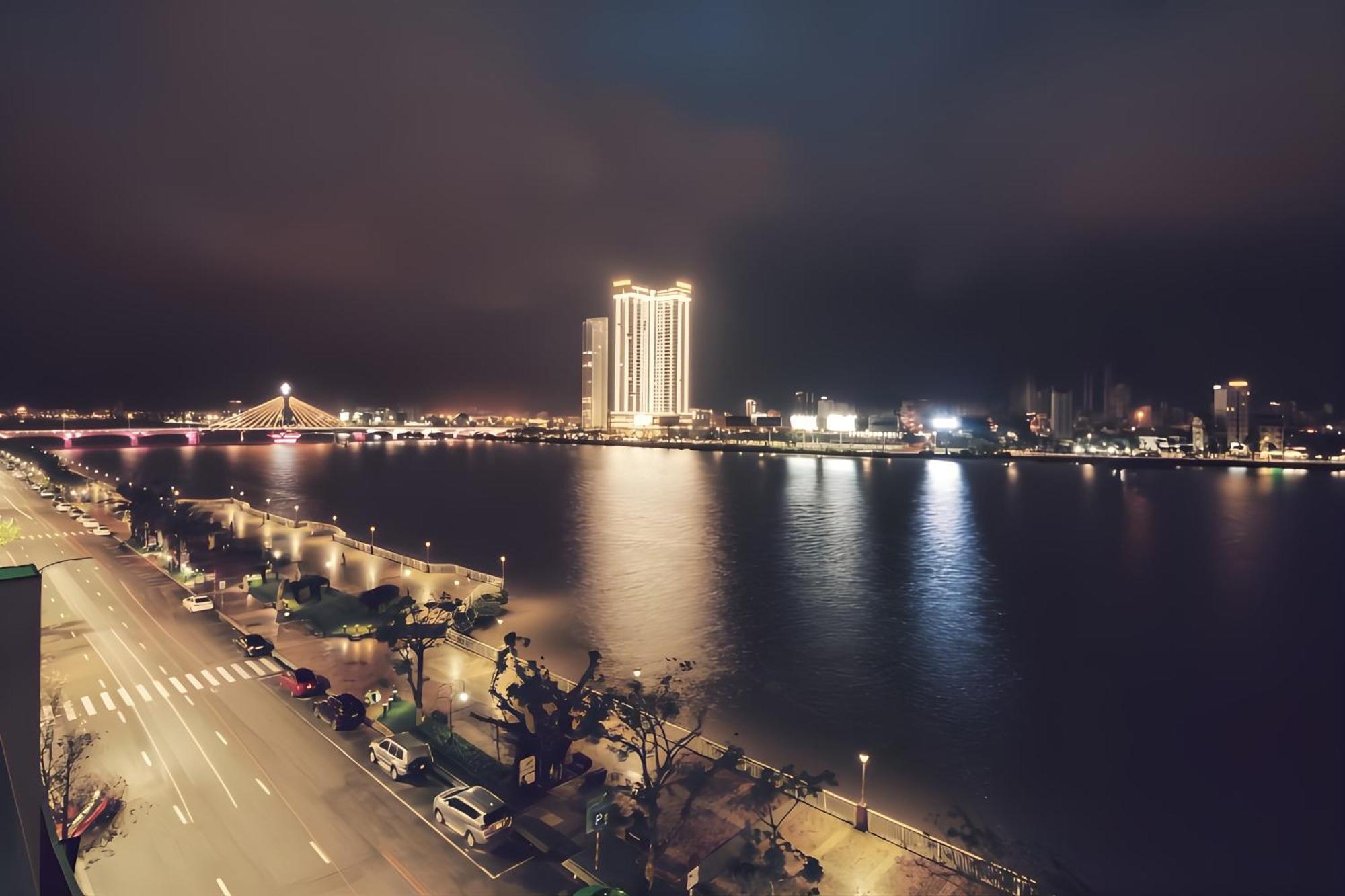 Hoang Linh Riverside Hotel Danang Bagian luar foto