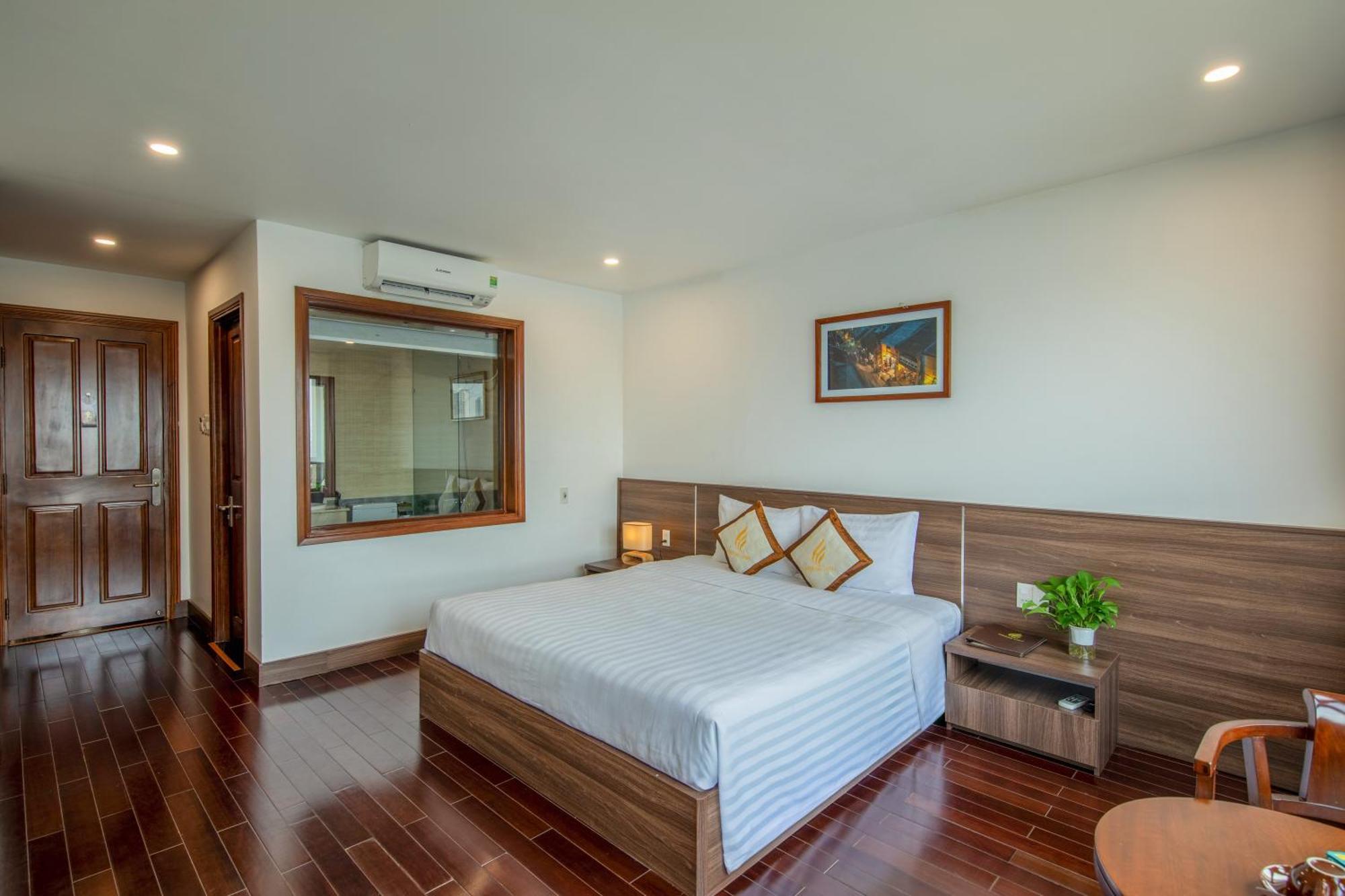 Hoang Linh Riverside Hotel Danang Bagian luar foto