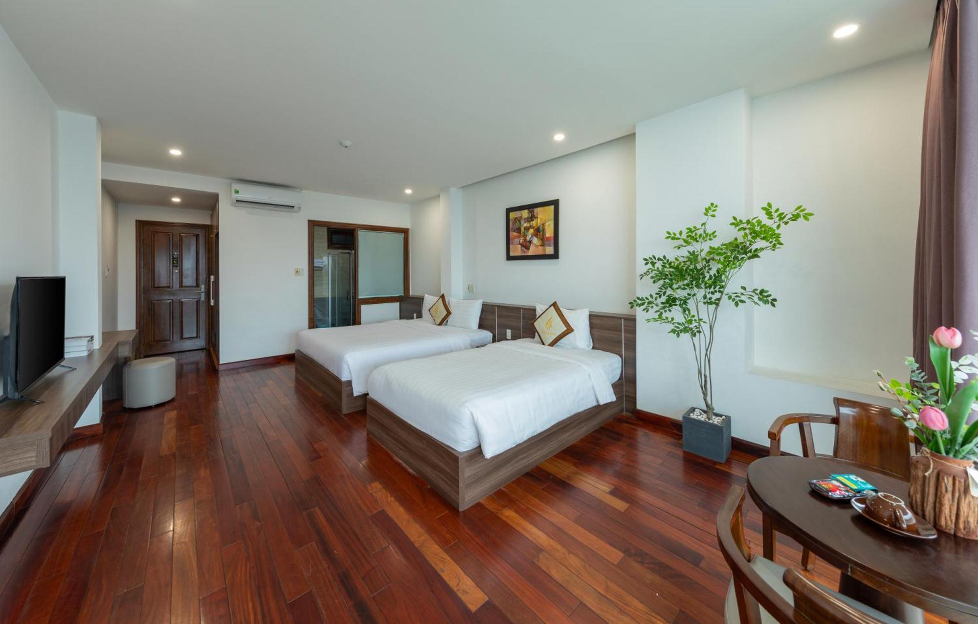 Hoang Linh Riverside Hotel Danang Bagian luar foto