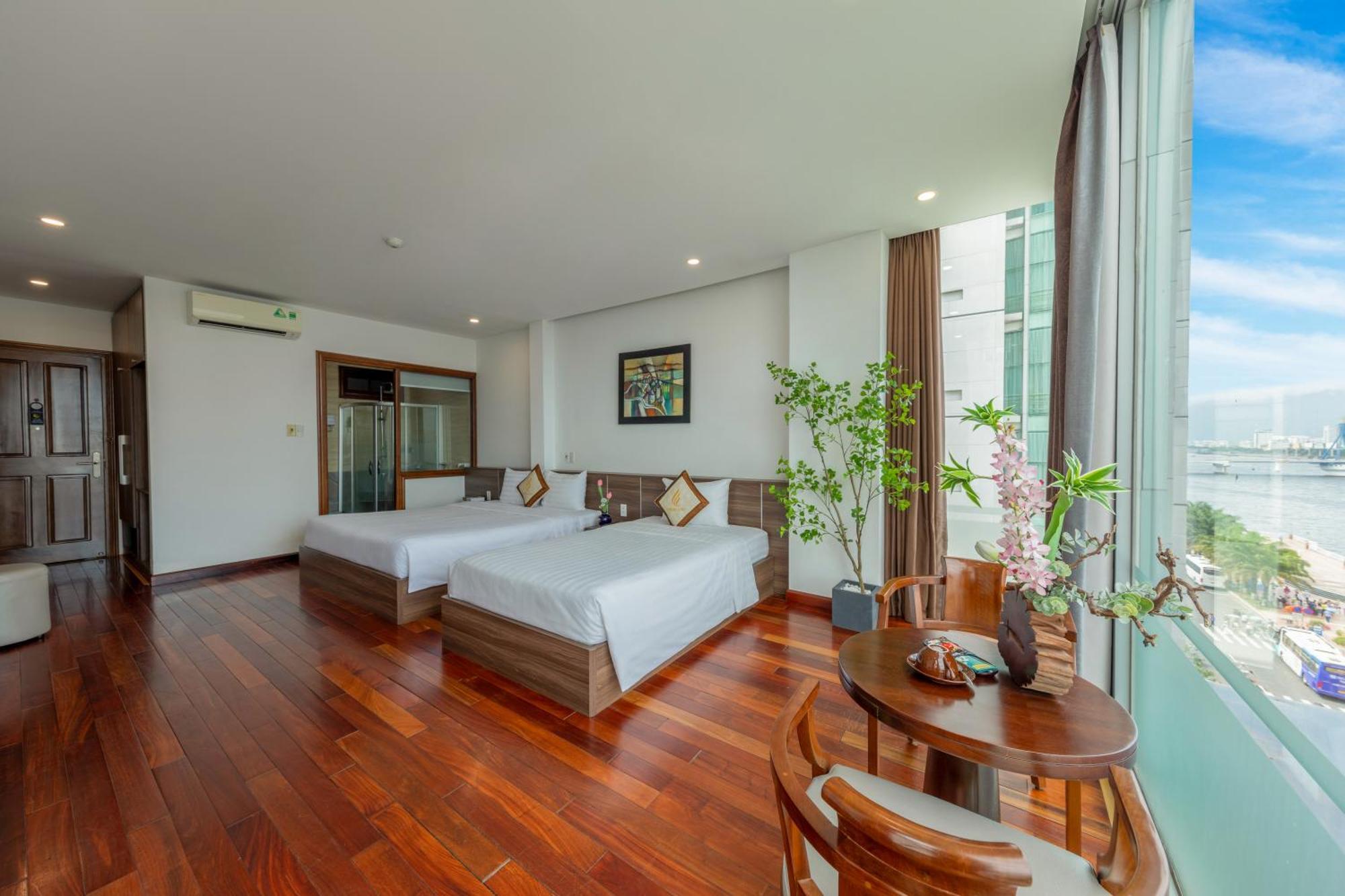 Hoang Linh Riverside Hotel Danang Bagian luar foto