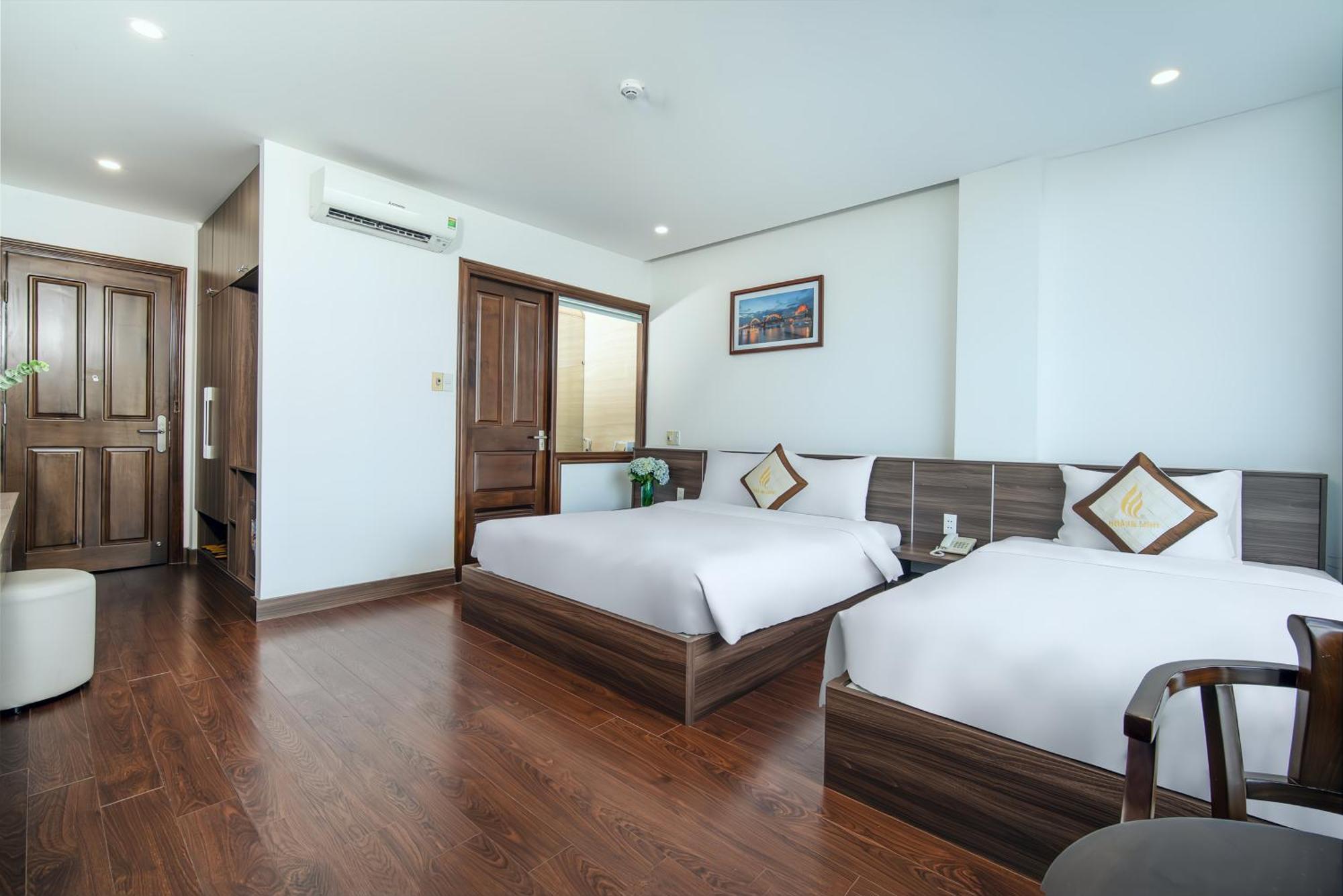 Hoang Linh Riverside Hotel Danang Bagian luar foto