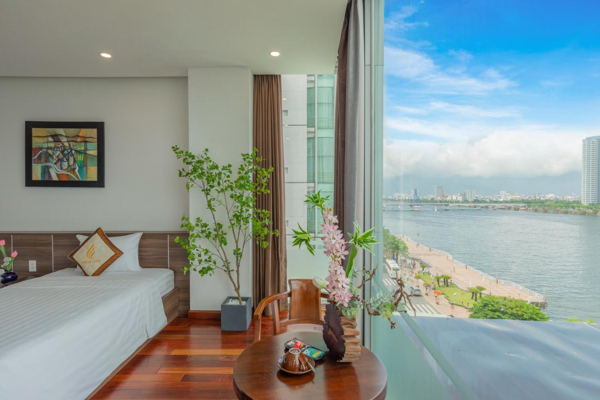 Hoang Linh Riverside Hotel Danang Bagian luar foto