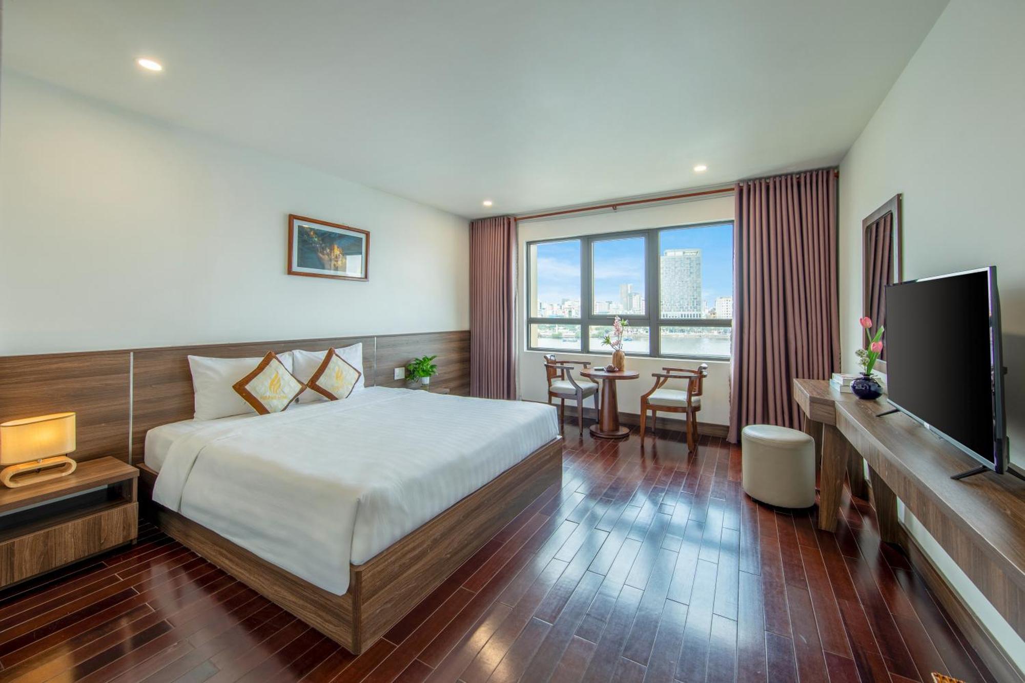 Hoang Linh Riverside Hotel Danang Bagian luar foto